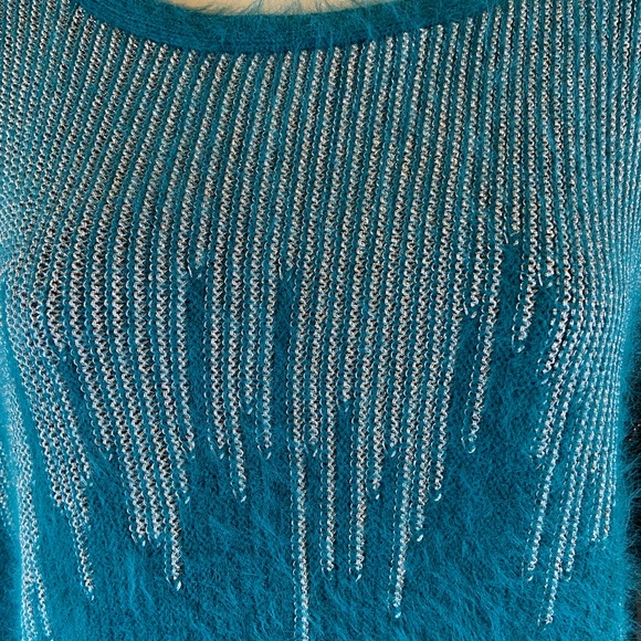 Jennifer Lopez Flirty Fuzzy Silver Metallic Eyelash Teal Sweater Women’s Size Sm - Picture 2 of 5
